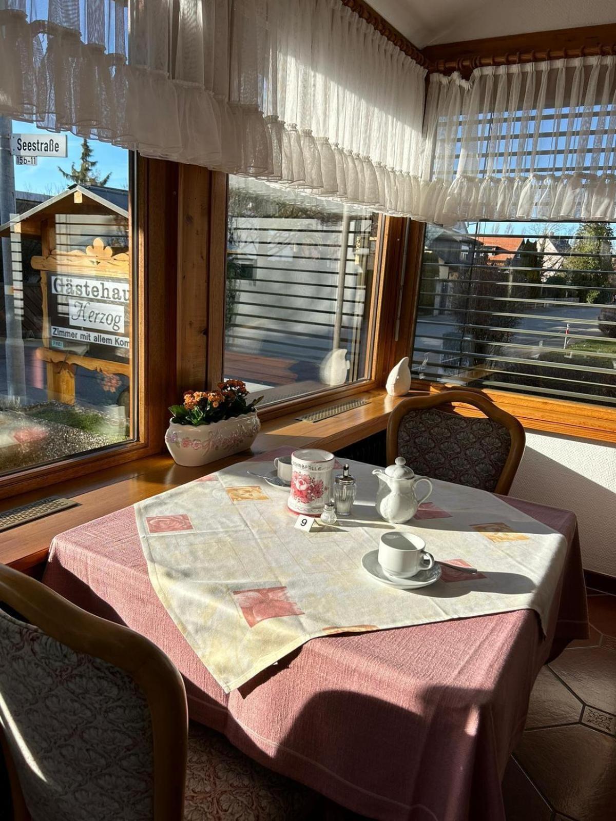 Gaestehaus Herzog Uhldingen-Mühlhofen Екстериор снимка